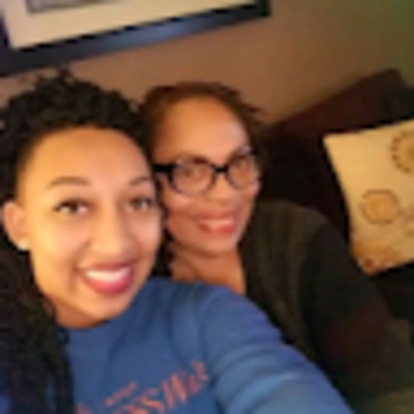 Meet your Posher, Carol - Picture 1 of 1